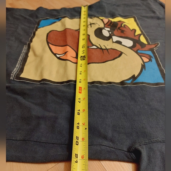 Vintage Looney tunes Tazmanian  shirt - Picture 7 of 9